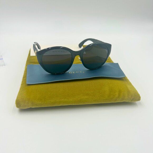 AUTHENTIC Gucci GG0814SK Oversized Cat Eye Sunglasses Black Made in Italy NWT - Picture 3 of 6